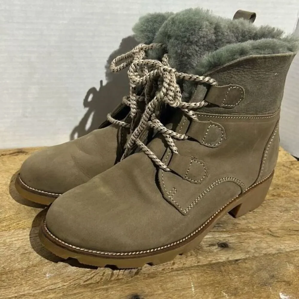 Emu Australia Preston charcoal lug boots ankle lace up boots warm cozy‎